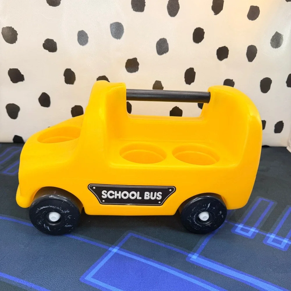 Vintage Step2 Bigger People School Bus Toy w/ 5 Figures & Handle - Made in USA